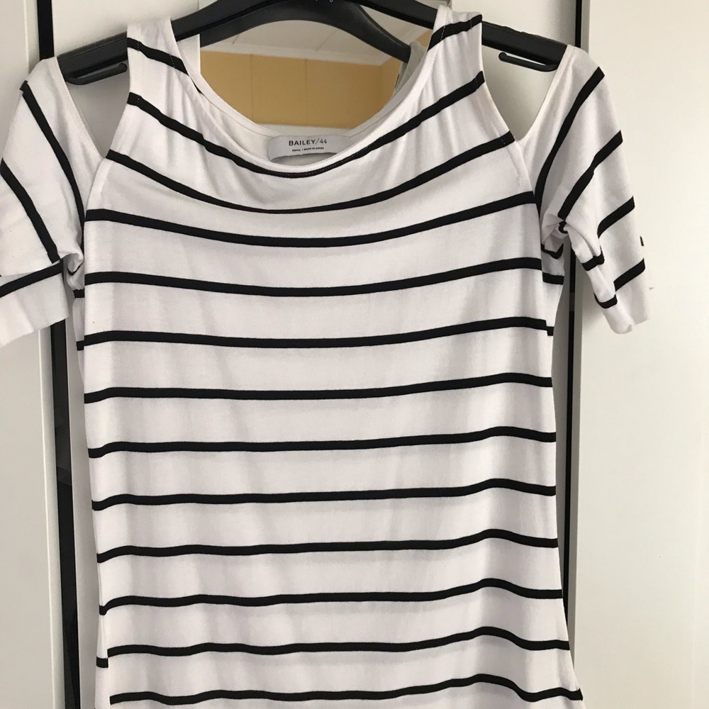 Split shoulder tee , extremely soft fabric.